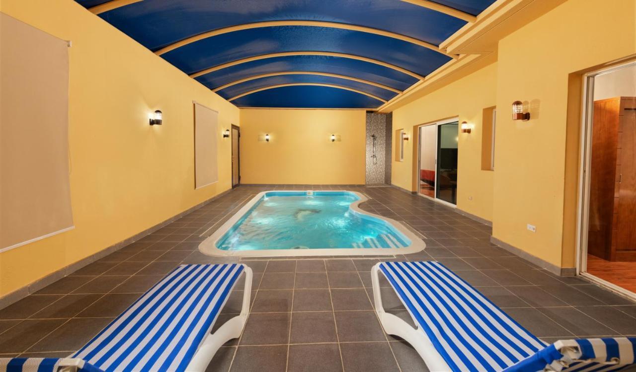 Airport Hotel And Resort アブハ エクステリア 写真